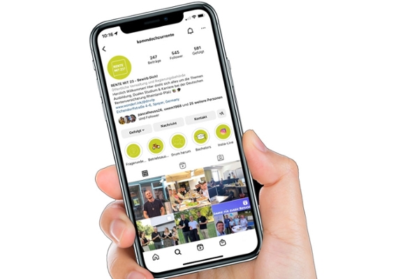 Instagram Mockup iPhone Instagram Mockup iPhone