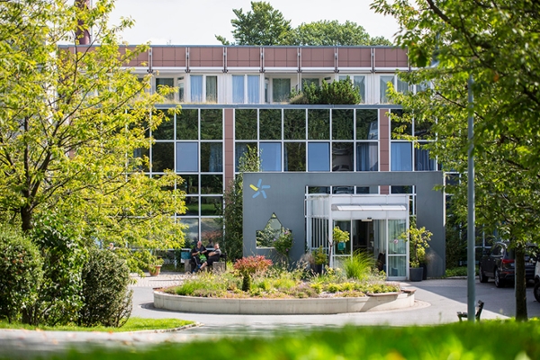 Außenansicht der Rehaklinik Heidelberg-Königstuhl