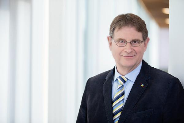 Portraitfoto von Andreas Schwarz, Mitglied der Geschäftsführung Portraitfoto von Andreas Schwarz, Mitglied der Geschäftsführung