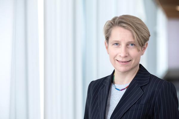 Portraitfoto von Saskia Wollny, Mitglied der Geschäftsführung Portraitfoto von Saskia Wollny, Mitglied der Geschäftsführung
