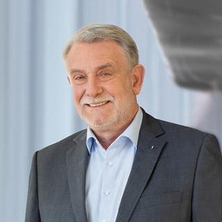 Portraitfoto von Hans-Michael Diwisch, Vorsitzender der Vertreterversammlung für die Gruppe der Arbeitgeber