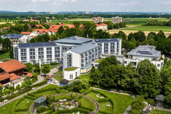 Luftaufnahme des Rehafachzentrums Bad Füssing-Passau in Bad Füssing