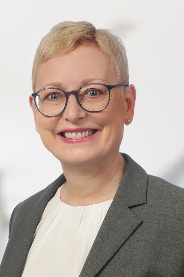 Brigitte Iding, Vorsitzende der Geschäftsführung Brigitte Iding, Vorsitzende der Geschäftsführung