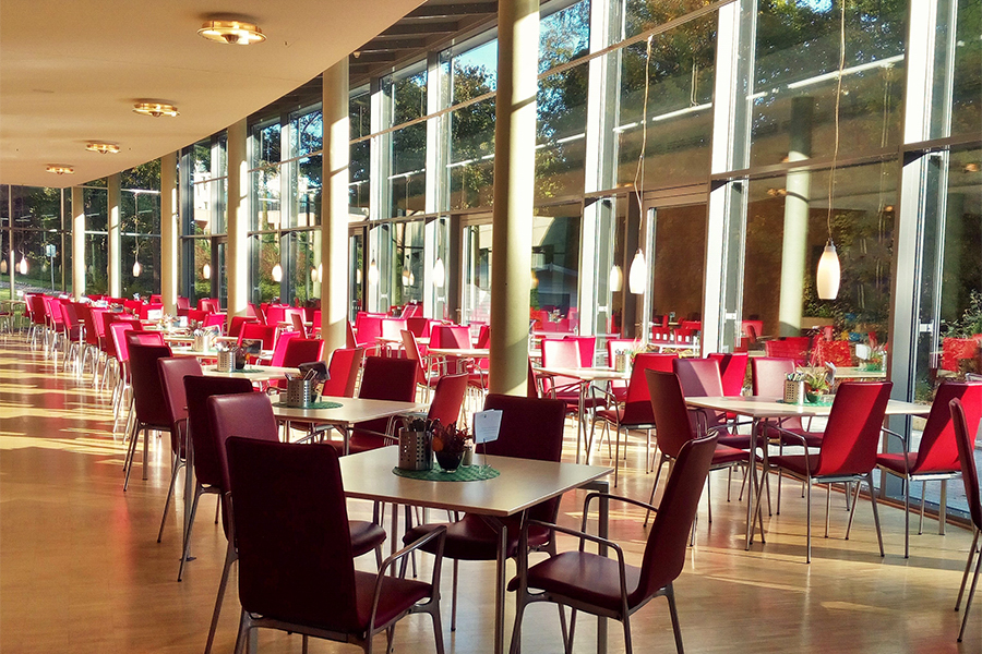 Speisesaal vom Rehaklinikum Bad Eilsen Speisesaal vom Rehaklinikum Bad Eilsen