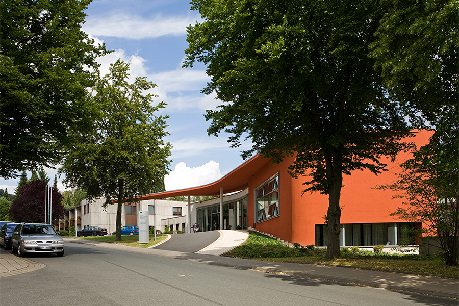 Aussenansicht vom Rehazentrum Bad Pyrmont Aussenansicht vom Rehazentrum Bad Pyrmont