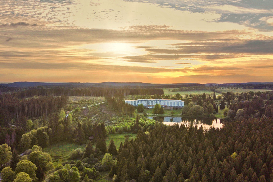 Drohnen-Aufnahme vom Rehazentrum Oberharz Drohnen-Aufnahme vom Rehazentrum Oberharz