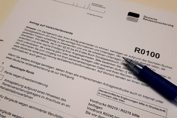 Vordruck R0100 - Antrag auf Versichertenrente Vordruck R0100 - Antrag auf Versichertenrente