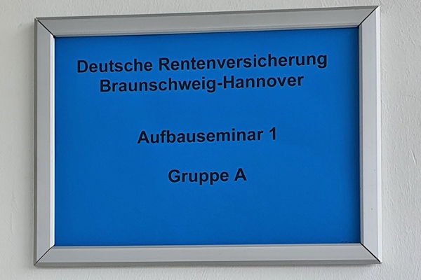 Schild zum Seminarraum Schild zum Seminarraum