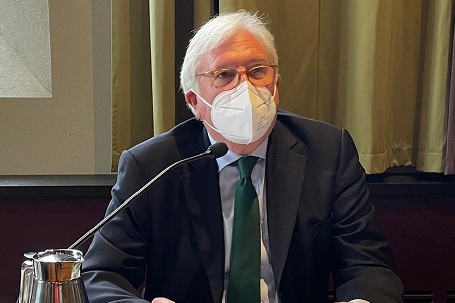 Foto der Sitzung der Vertreterversammlung vom 1. Juli 2021: Der Vorstandsvorsitzende Prof. Michael Sommer spricht zu den Delegierten. Foto der Sitzung der Vertreterversammlung vom 1. Juli 2021: Der Vorstandsvorsitzende Prof. Michael Sommer spricht zu den Delegierten.