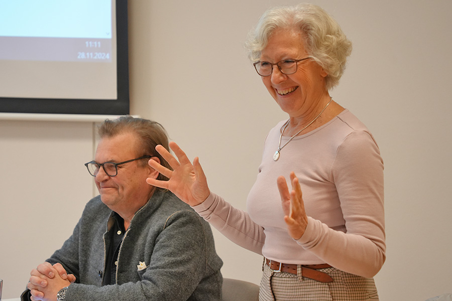 Die Vorsitzende der Vertreterversammlung, Gabriele Trittel, begrüßte die Delegierten. Die Vorsitzende der Vertreterversammlung, Gabriele Trittel, begrüßte die Delegierten.