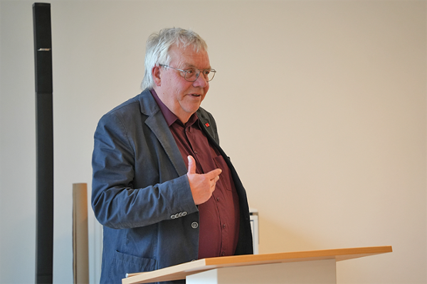 Rolf Behrens, Vorsitzender des Vorstands, berichtete über die Entwicklungen beim niedersächsischen Rentenversicherer. Rolf Behrens, Vorsitzender des Vorstands, berichtete über die Entwicklungen beim niedersächsischen Rentenversicherer.