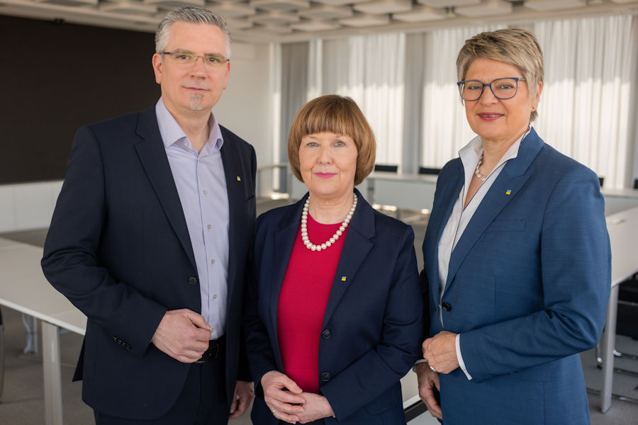 Dr. Matthias Flügge, Brigitte Gross und Gundula Roßbach, Direktorium der Deutschen Rentenversicherung Bund Dr. Matthias Flügge, Brigitte Gross und Gundula Roßbach, Direktorium der Deutschen Rentenversicherung Bund