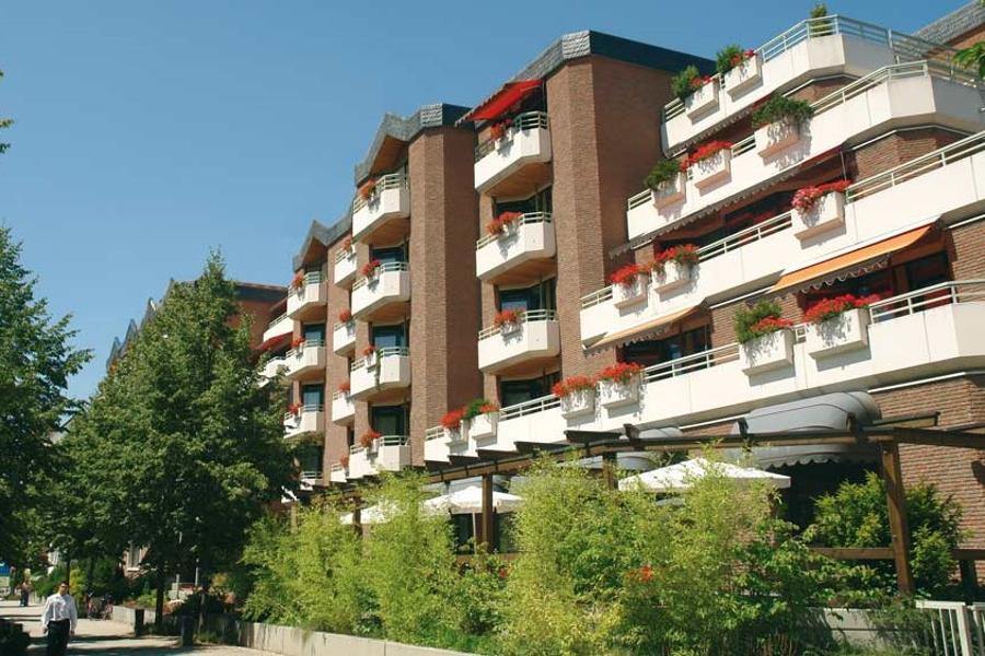Reha-Klinik in Bad Neuenahr - Außenansicht Reha-Klinik in Bad Neuenahr - Außenansicht