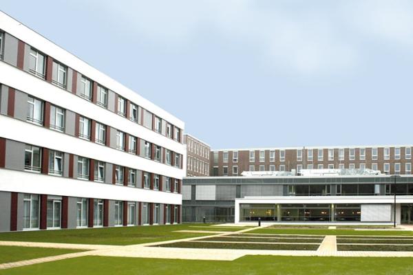 Reha-Klinik in Gelsenkirchen - Außenansicht Reha-Klinik in Gelsenkirchen - Außenansicht