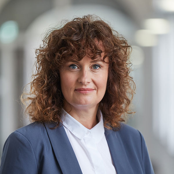 Porträt der Pressesprecherin Anne-Kathrin Sturm