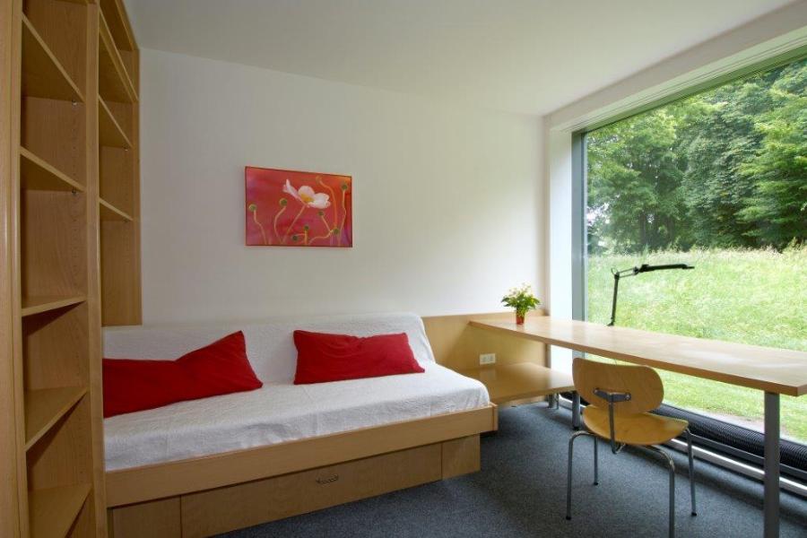 Studentenappartement auf dem Gelände der Fachhochschule in Reinfeld Studentenappartement auf dem Gelände der Fachhochschule in Reinfeld