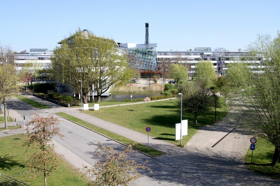 Außenansicht des Verwaltungsgebäudes an der Ziegelstraße in Lübeck Außenansicht des Verwaltungsgebäudes an der Ziegelstraße in Lübeck