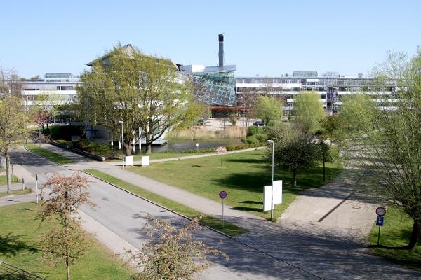 Außenansicht des Verwaltungsgebäudes an der Ziegelstraße in Lübeck