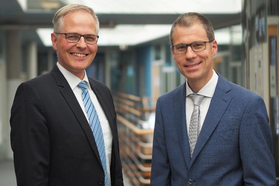 Die Geschäftsleitung der Deutschen Rentenversicherung Nord besteht aus dem Geschäftsführer Volker Reitstätter und seinem Stellvertreter Dr. Dieter Starke (v.r.).