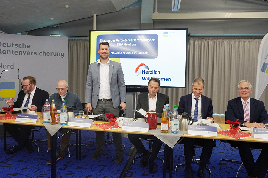 Vorstandsvorsitzende und Geschäftsleitung der DRV Nord auf der Sitzung am 28. November 2024 Vorstandsvorsitzende und Geschäftsleitung der DRV Nord auf der Sitzung am 28. November 2024