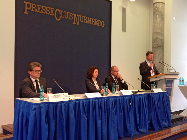 Die Vorsitzenden des Vorstands der DRV Nordbayern und DRV Bayern Süd beim Pressegespräch im Presseclub Nürnberg