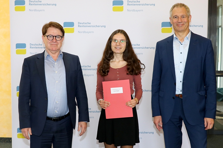 Die Jahrgangsbesten des Studienjahrgangs 2022 der DRV Nordbayern in Bayreuth Die Jahrgangsbesten des Studienjahrgangs 2022 der DRV Nordbayern in Bayreuth