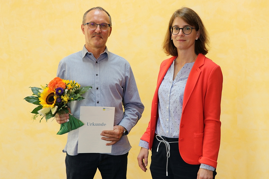 Dieter Grader und Kristine Knaus (Leiterin der Abteilung Personal) Dieter Grader und Kristine Knaus (Leiterin der Abteilung Personal)
