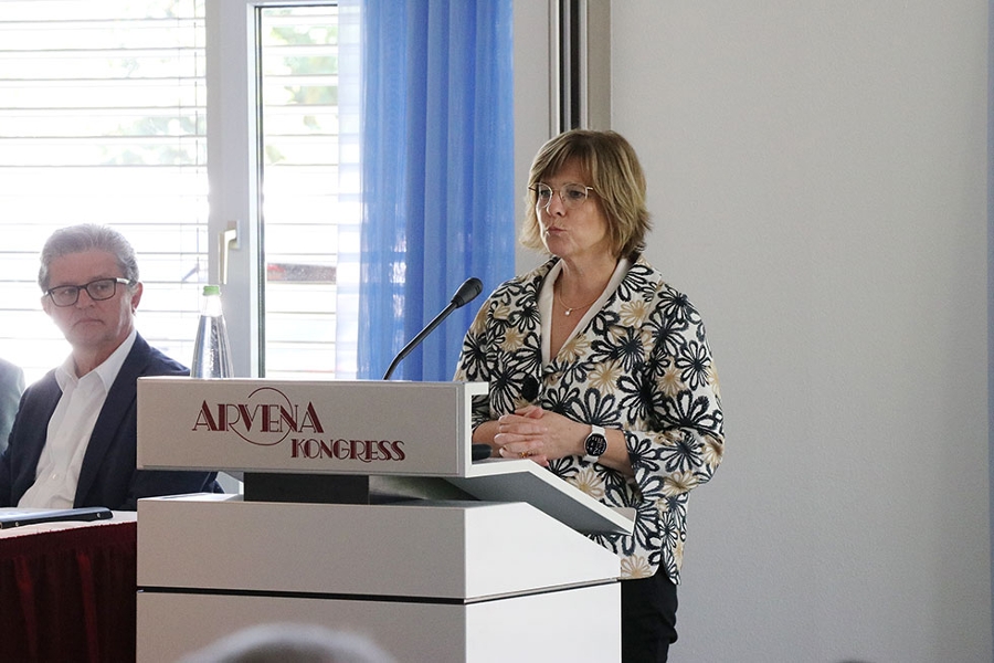 Sandra Naether, Mitglied der Geschäftsführung ab Juli 2024 Sandra Naether, Mitglied der Geschäftsführung ab Juli 2024