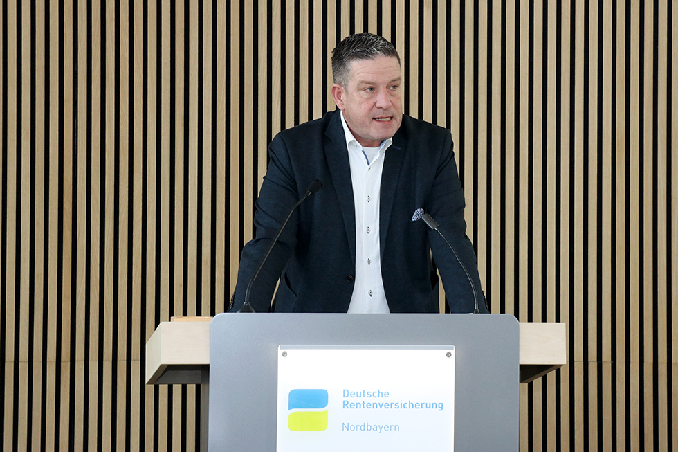 Vorsitzender Patrick Püttner bei seiner Rede Vorsitzender Patrick Püttner bei seiner Rede