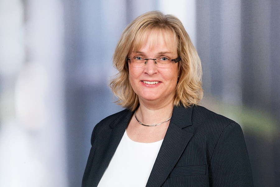 Die Stellvertretende Pressesprecherin der Deutschen Rentenversicherung Oldenburg-Bremen Helga Becker Die Stellvertretende Pressesprecherin der Deutschen Rentenversicherung Oldenburg-Bremen Helga Becker