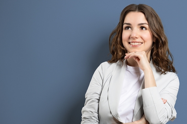 Sophie, duale Studentin, Bachelor of Arts – Verwaltung Sophie, duale Studentin, Bachelor of Arts – Verwaltung