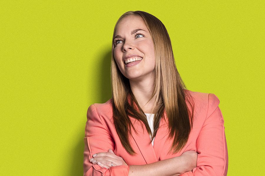 Simone, Juristin Simone, Juristin