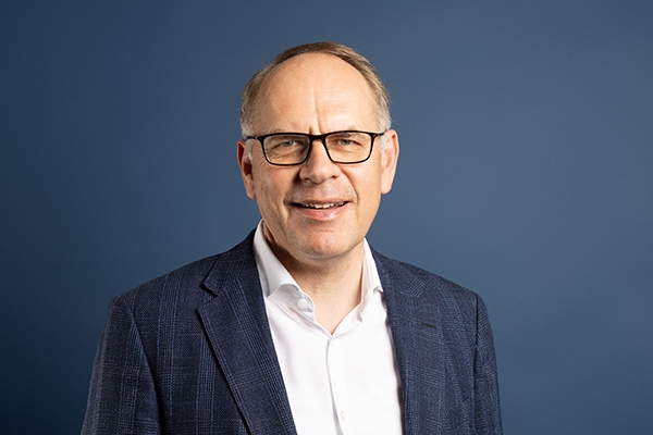 Hans-Georg Arnold Hans-Georg Arnold