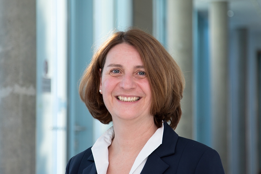 Dr. Bettina Rademacher-Bensing Dr. Bettina Rademacher-Bensing