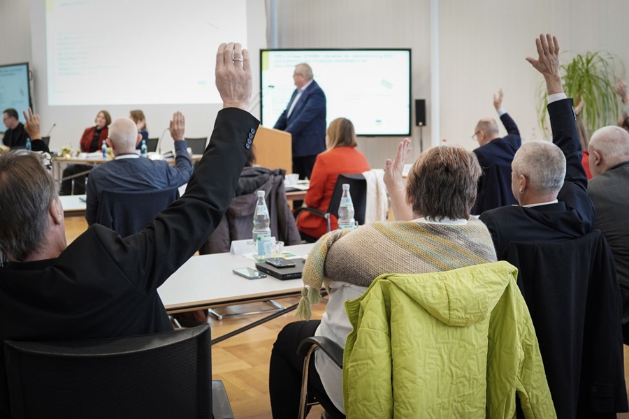Zustimmung: Einstimmig wurde der Haushalt 2025 verabschiedet Zustimmung: Einstimmig wurde der Haushalt 2025 verabschiedet