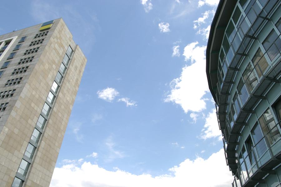 Auf dem Foto ist das Erweiterungsgebäude der Deutschen Rentenversicherung Rheinland-Pfalz in Speyer zu sehen. Auf dem Foto ist das Erweiterungsgebäude der Deutschen Rentenversicherung Rheinland-Pfalz in Speyer zu sehen.