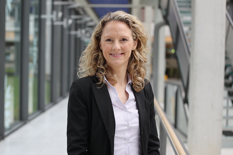 Sara Schwedmann, Pressesprecherin Sara Schwedmann, Pressesprecherin