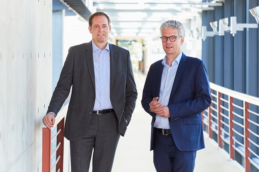 Wechseln sich jeweils zum 1. Oktober im Vorsitz ab: Die Vorsitzenden der Vertreterversammlung, Ernst-Peter Brasse (li.)  und Dr. Stefan Nacke MdB Wechseln sich jeweils zum 1. Oktober im Vorsitz ab: Die Vorsitzenden der Vertreterversammlung, Ernst-Peter Brasse (li.)  und Dr. Stefan Nacke MdB