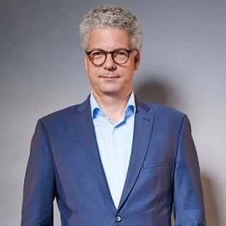 Dr. Stefan Nacke, MdB, Vorsitzender der Vertreterversammlung (Versichertenvertreter) Dr. Stefan Nacke, MdB, Vorsitzender der Vertreterversammlung (Versichertenvertreter)