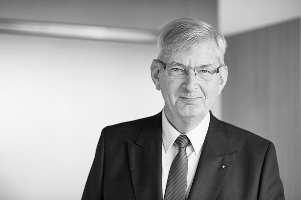 Karl Schiewerling, Vorsitzender der Vertreterversammlung (Versichertenvertreter) Karl Schiewerling, Vorsitzender der Vertreterversammlung (Versichertenvertreter)