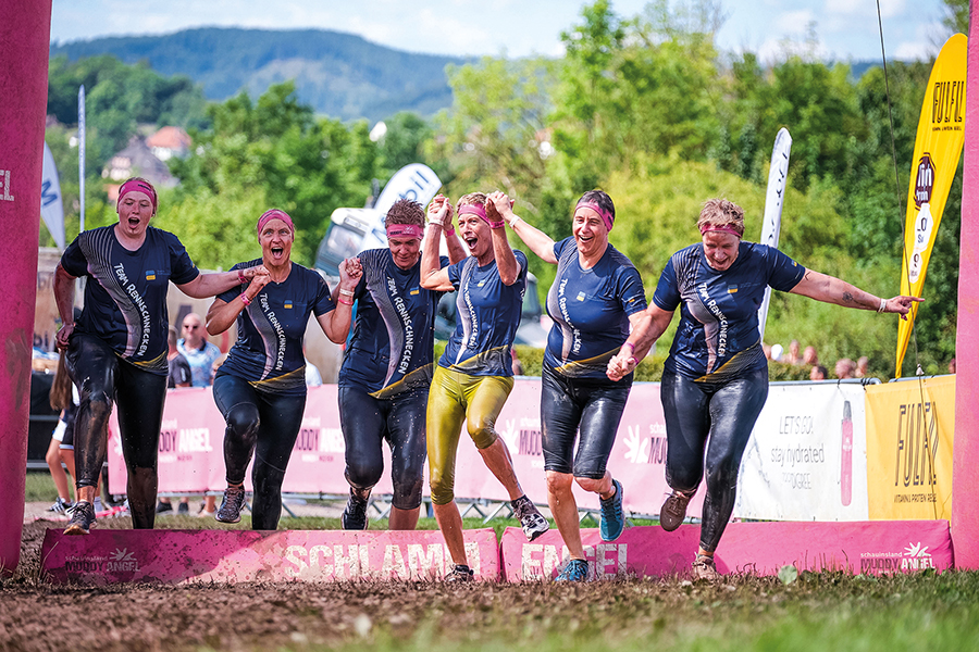 Muddy Angels Run: Gemeinsam im Kampf gegen Brustkrebs Muddy Angels Run: Gemeinsam im Kampf gegen Brustkrebs