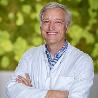 Prof. Dr. med. Frank C. Mooren, Ärztlicher Direktor der Klinik Königsfeld Prof. Dr. med. Frank C. Mooren, Ärztlicher Direktor der Klinik Königsfeld