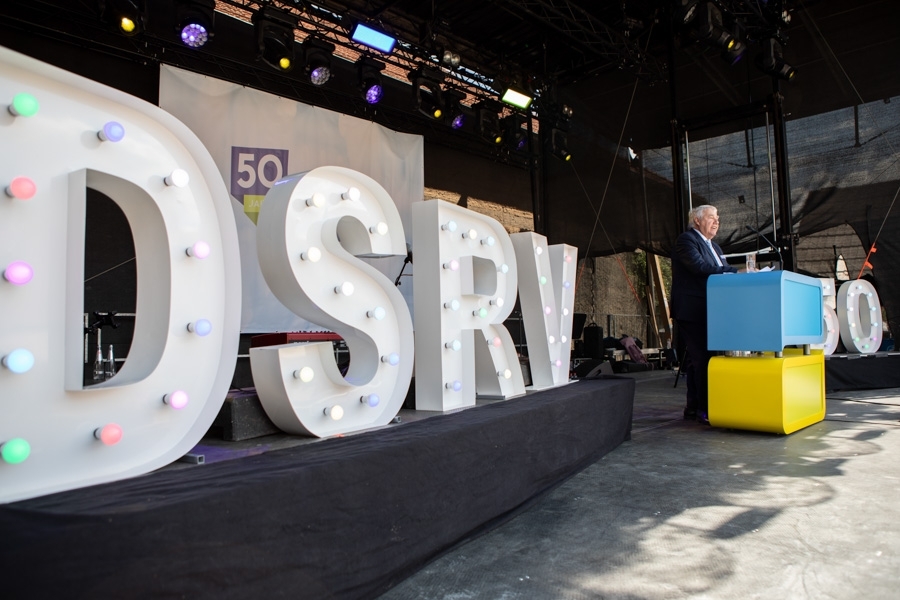 Hans-Werner Veen, Vorsitzender des Vorstands der DRV Bund, beim Festakt 50 Jahre DRSV am 10. Juli 2025 in Würzburg Hans-Werner Veen, Vorsitzender des Vorstands der DRV Bund, beim Festakt 50 Jahre DRSV am 10. Juli 2025 in Würzburg