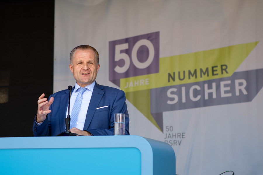Dr. Stephan Fasshauer, Direktor der DRV Bund, beim Festakt 50 Jahre DRSV am 10. Juli 2025 in Würzburg Dr. Stephan Fasshauer, Direktor der DRV Bund, beim Festakt 50 Jahre DRSV am 10. Juli 2025 in Würzburg