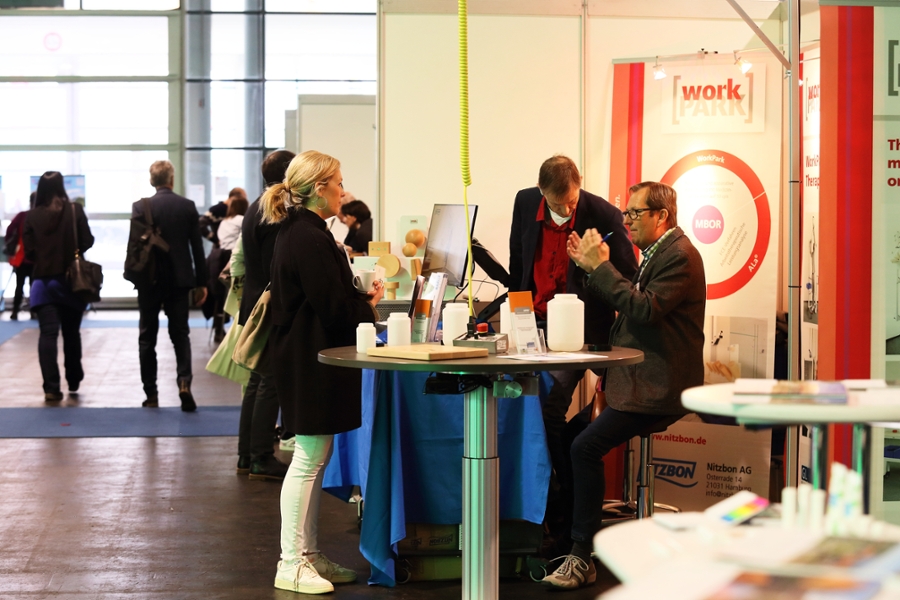 An 52 Ausstellungsständen mit der Reha-Community ins Gespräch kommen. An 52 Ausstellungsständen mit der Reha-Community ins Gespräch kommen.