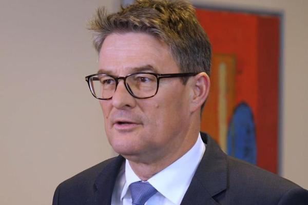 Schriftzug mit dem Titel Unsere Online-Dienste Schriftzug mit dem Titel Unsere Online-Dienste